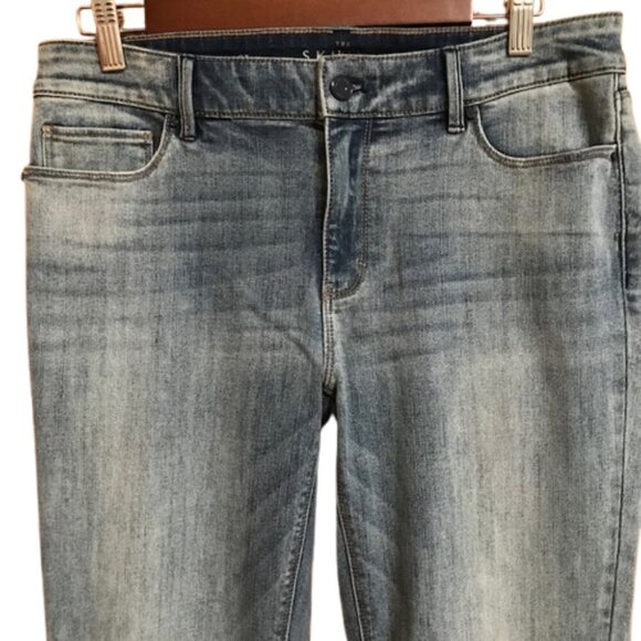 WHBM Women''s Released-Hem The Skinny Ankle Jeans Size 10L Light Wash - Picture 5 of 12